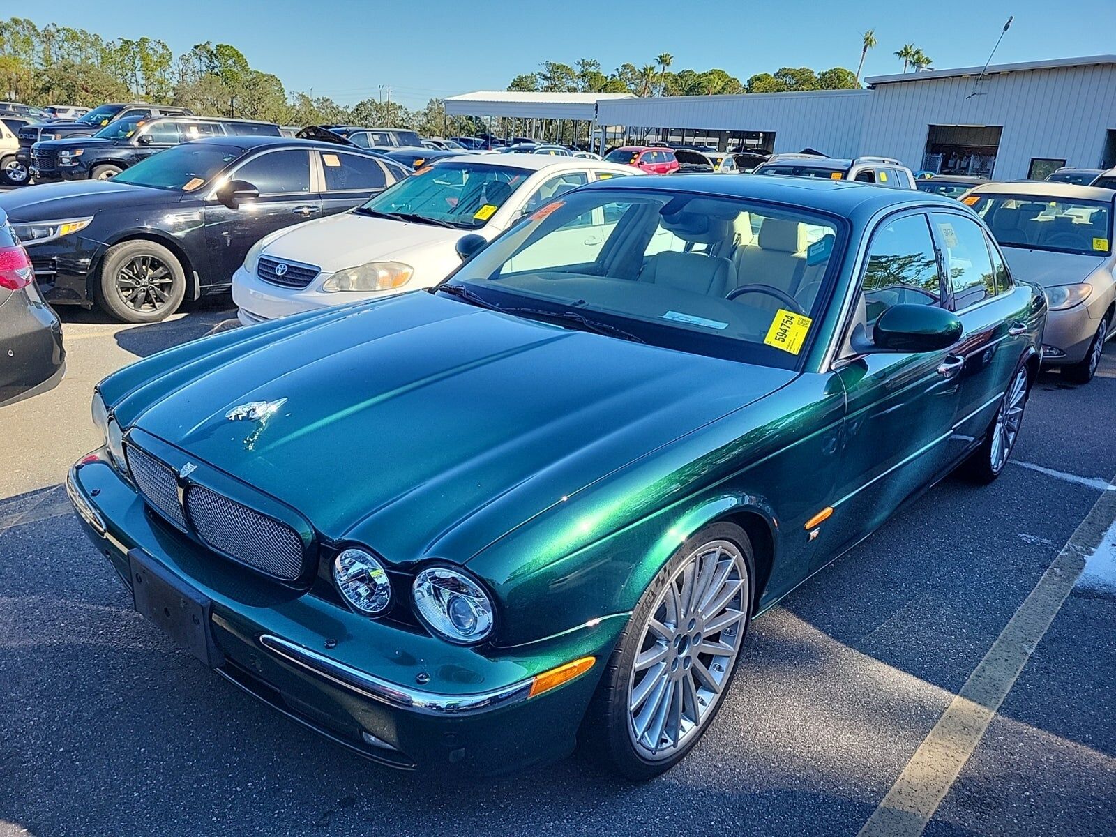 Jaguar XJR