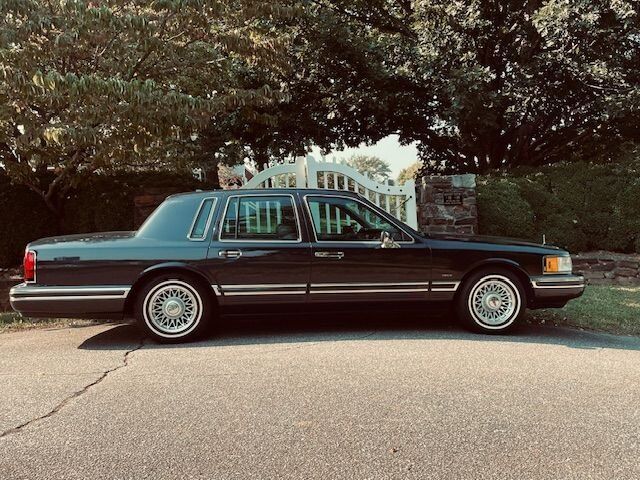 Lincoln Town Car