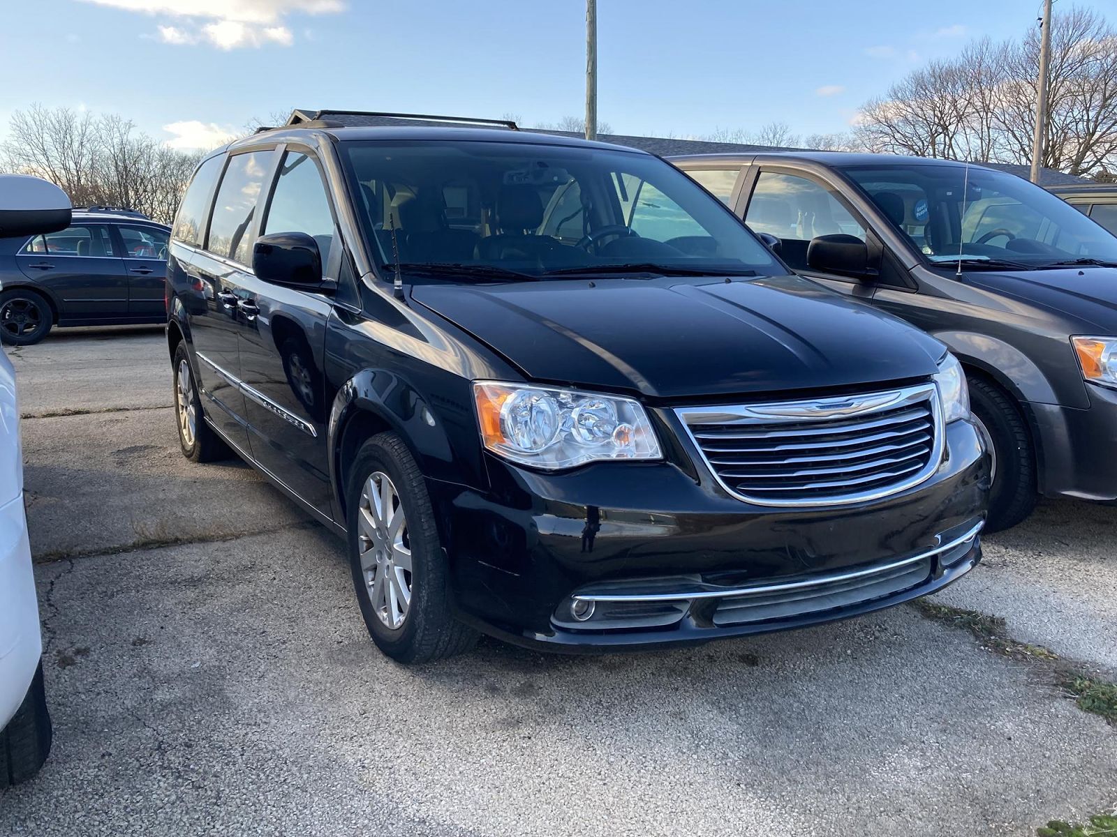 2015 CHRYSLER Town and Country