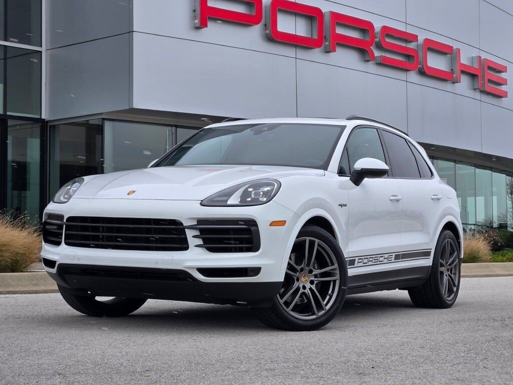 2023 PORSCHE Cayenne