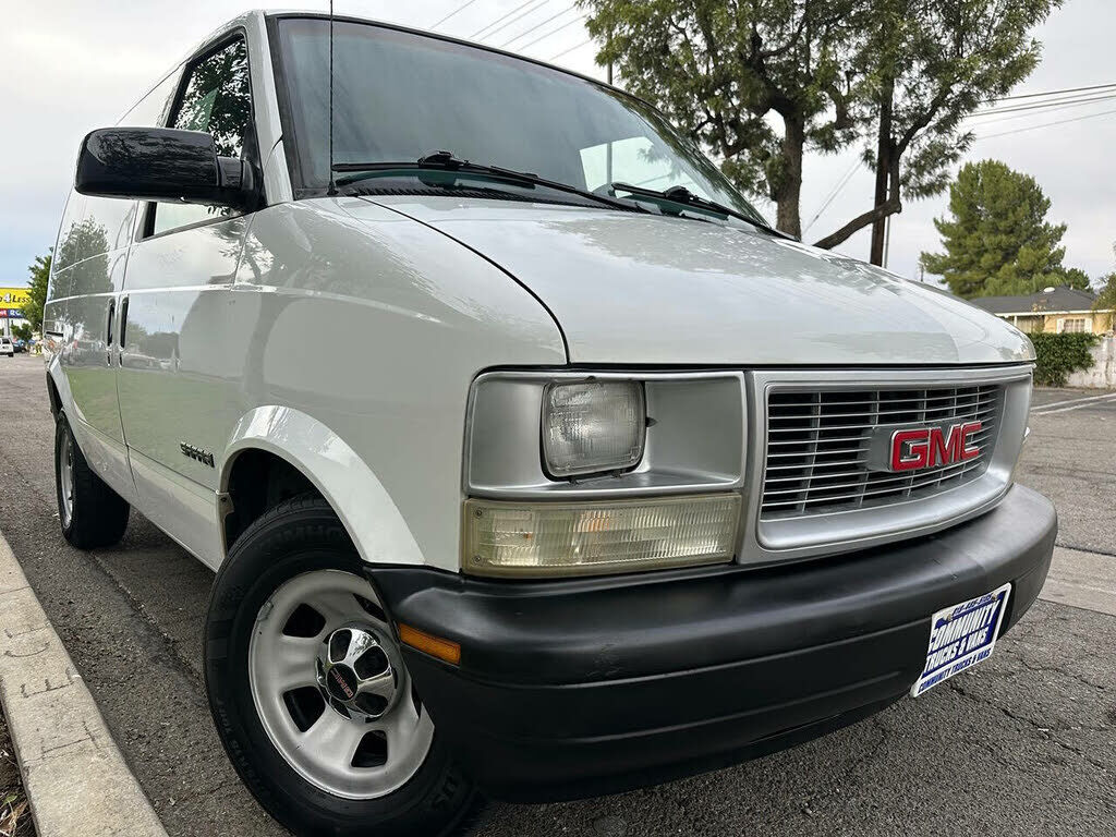 GMC Safari