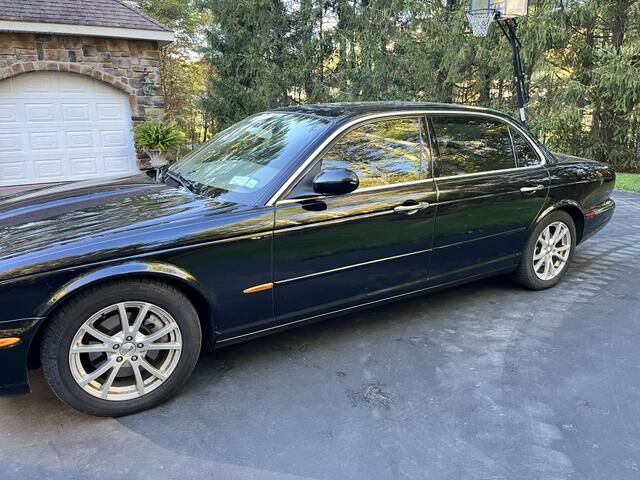 Jaguar XJ