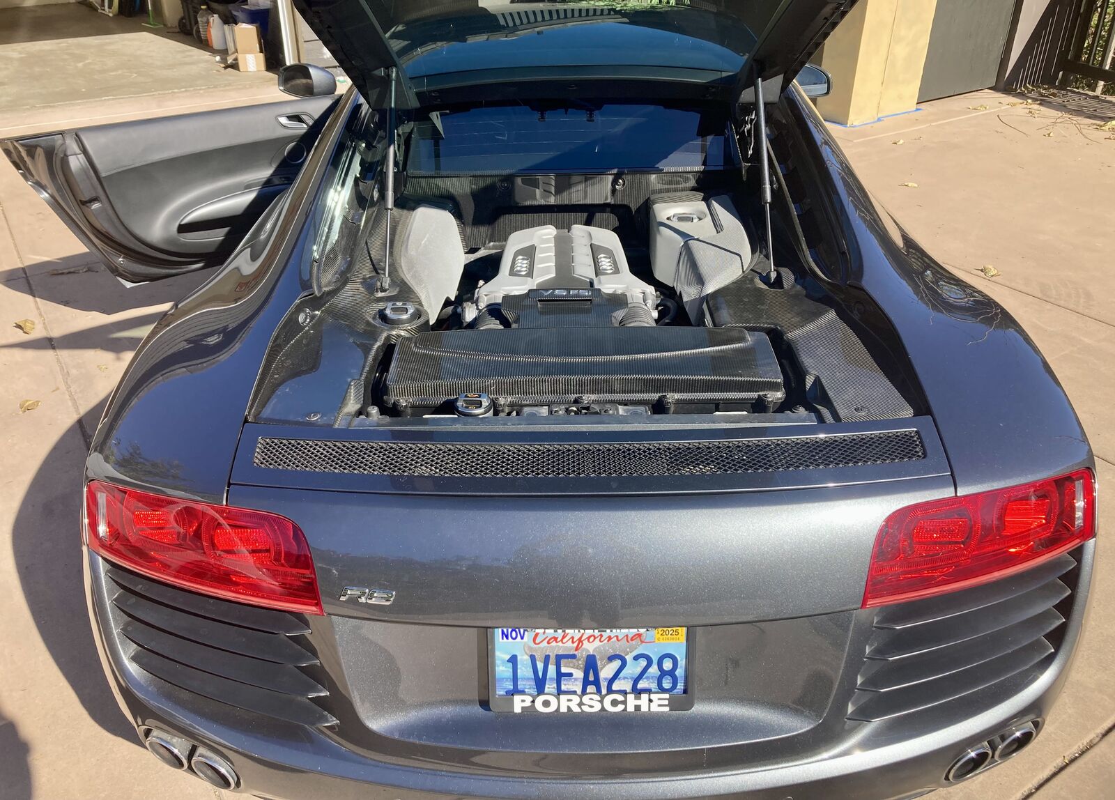 Audi R8