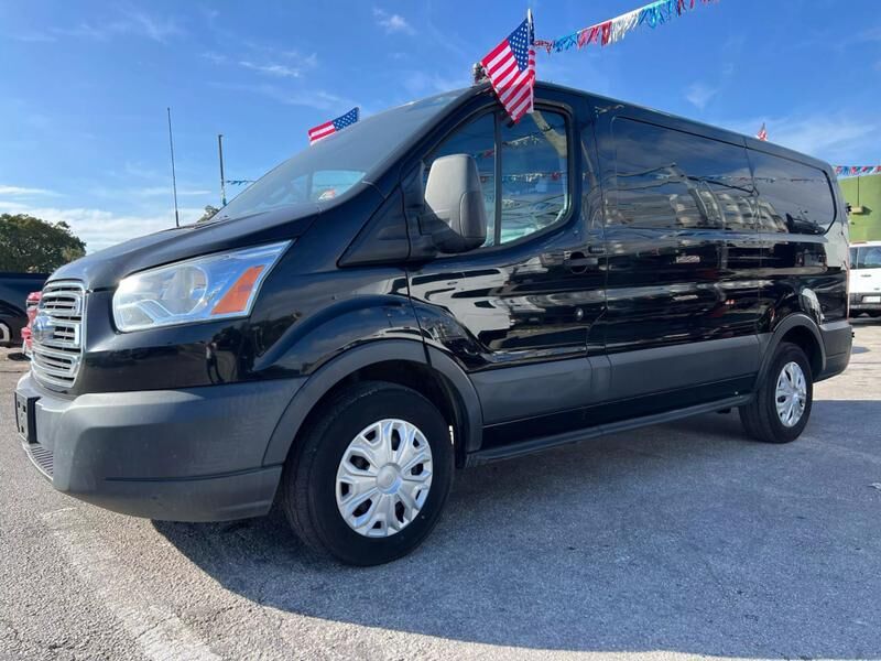2017 FORD Transit