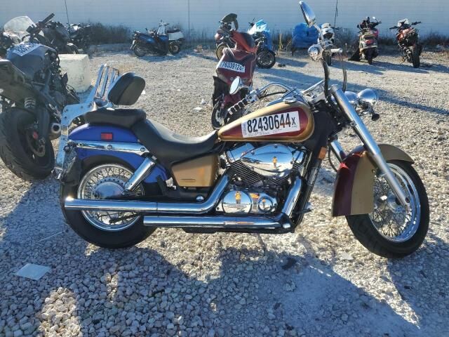 Honda VT750 (Shadow Aero)