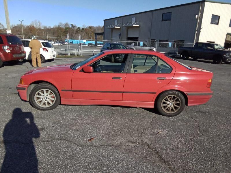 BMW 328i