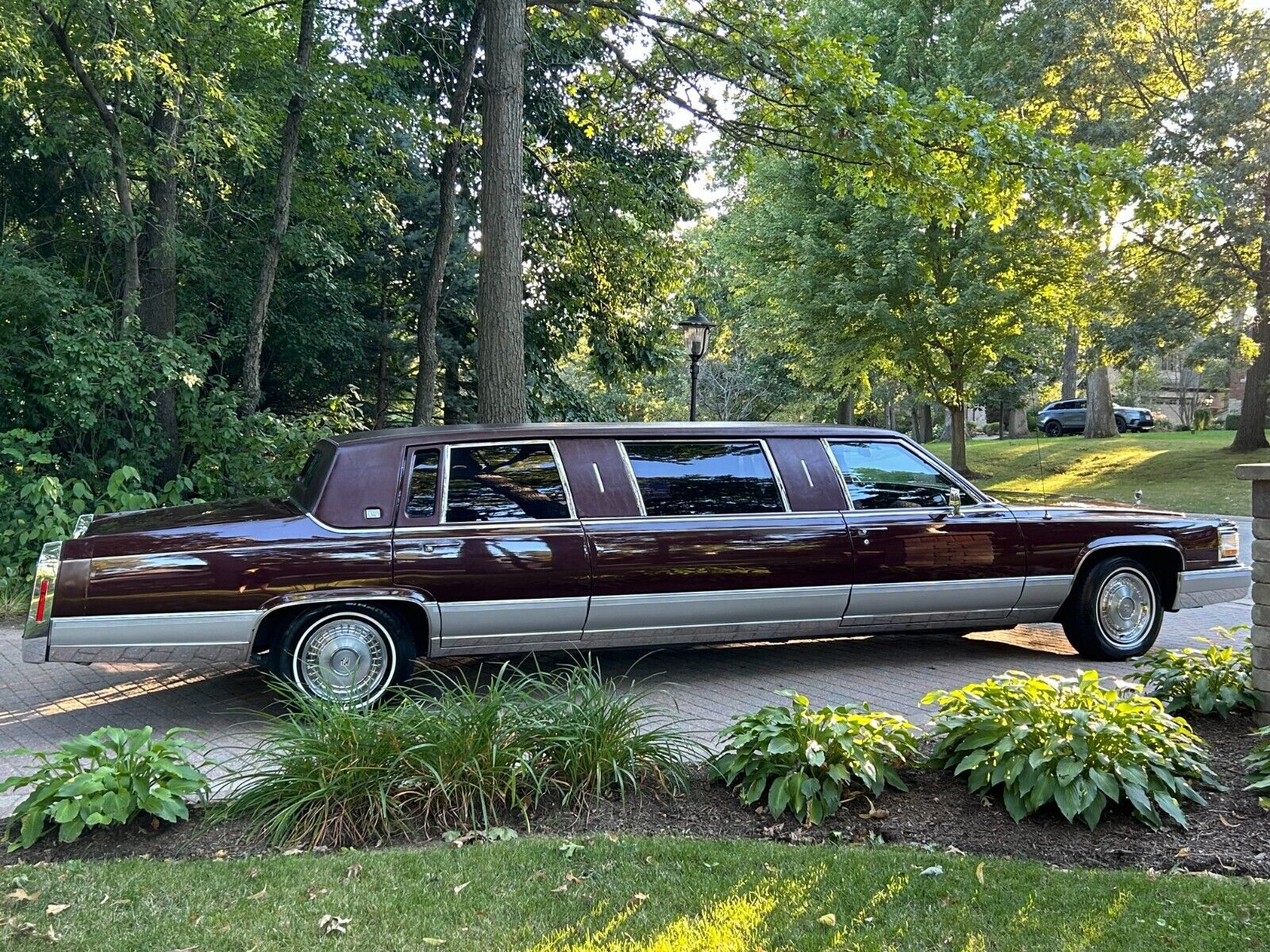Cadillac Brougham