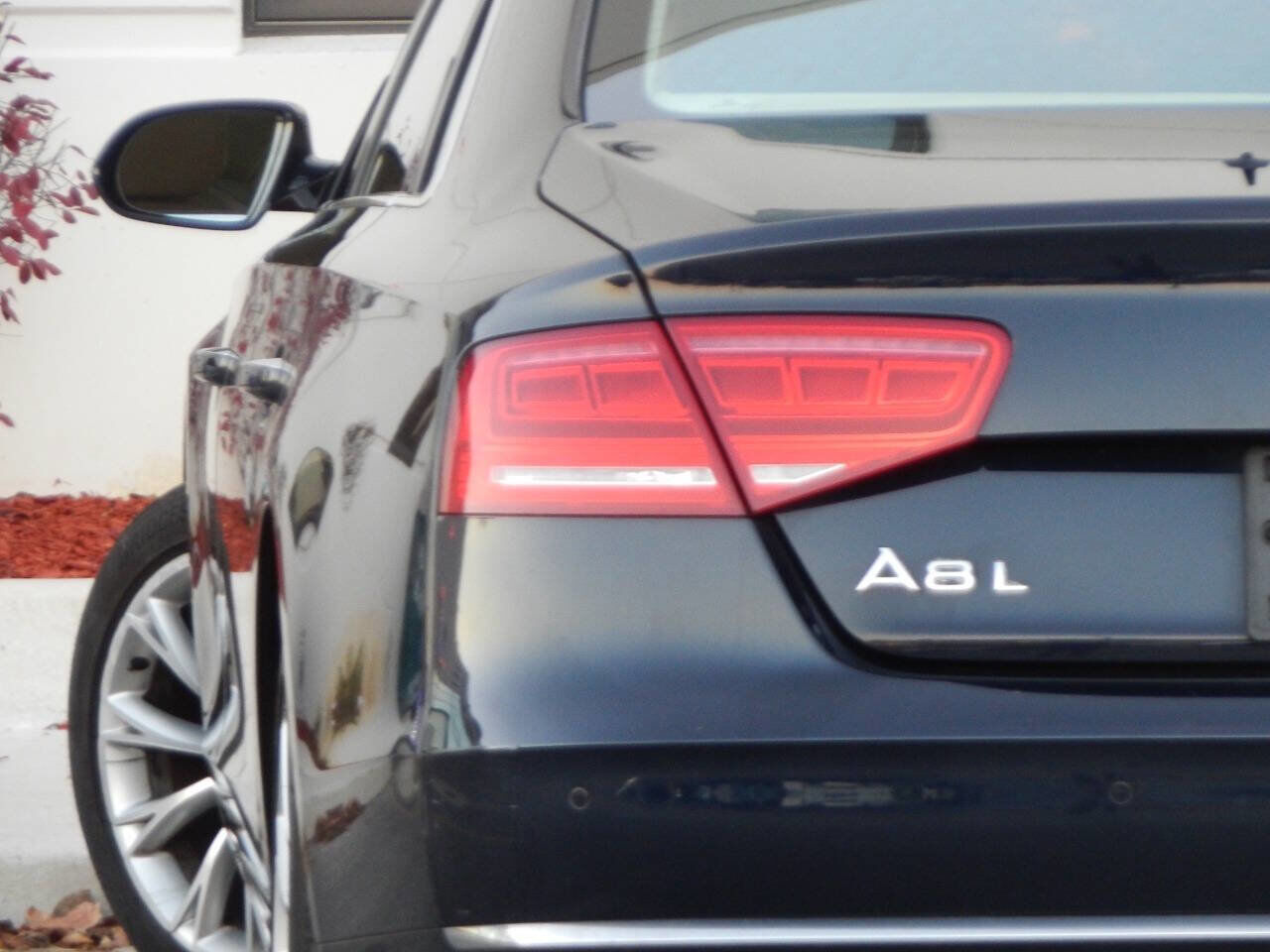 2013 AUDI A8