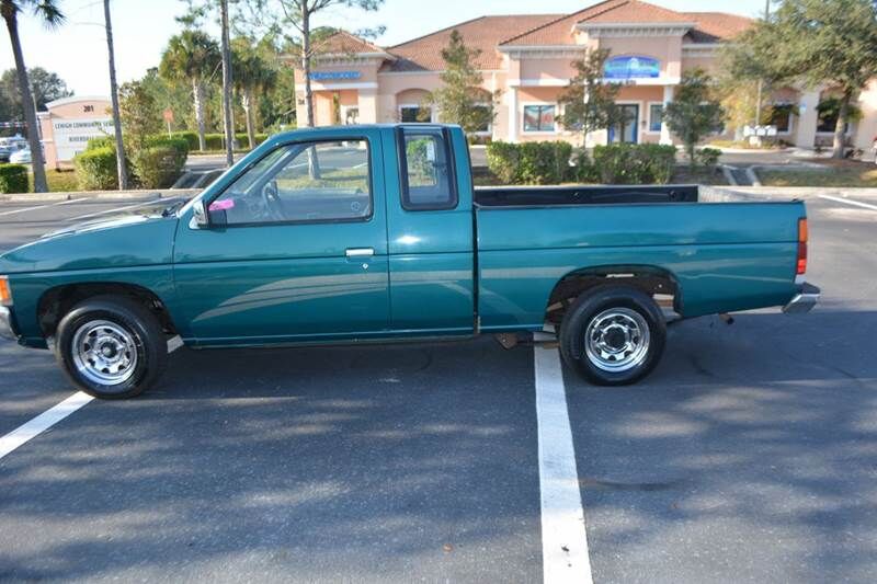 1995 NISSAN Pickup