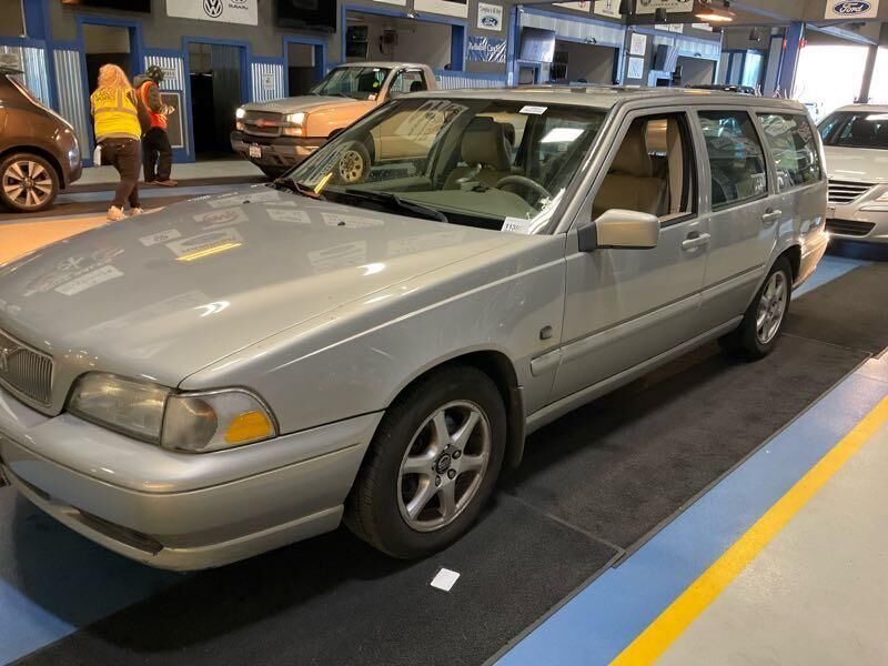 Volvo V70