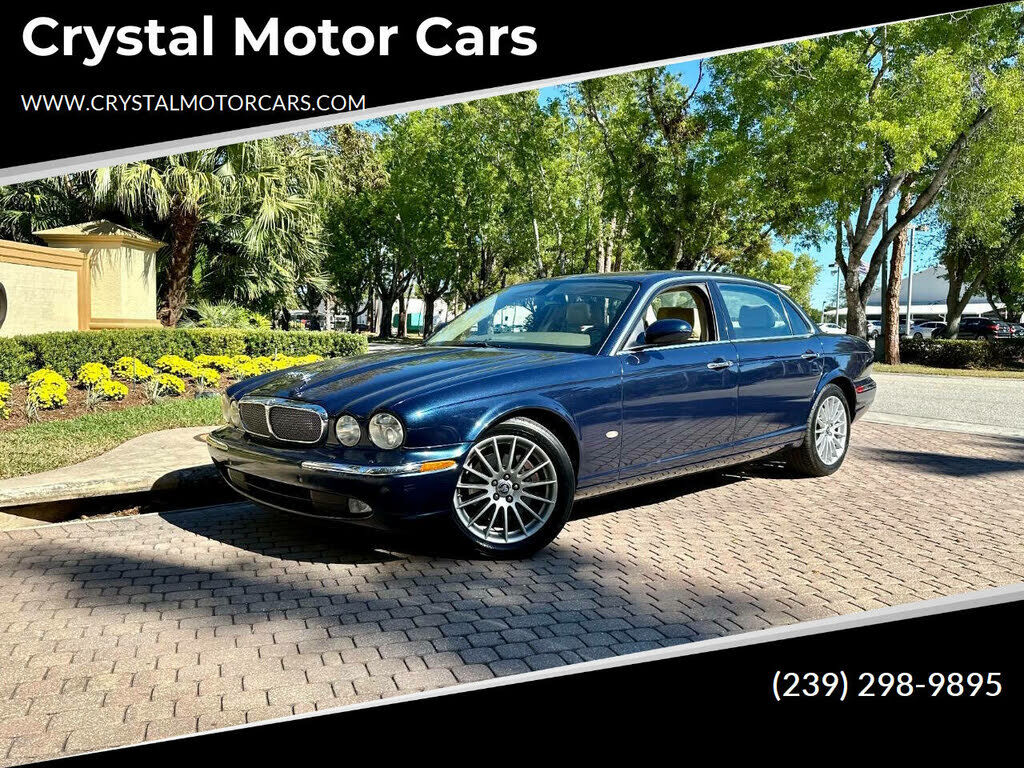 Jaguar XJ