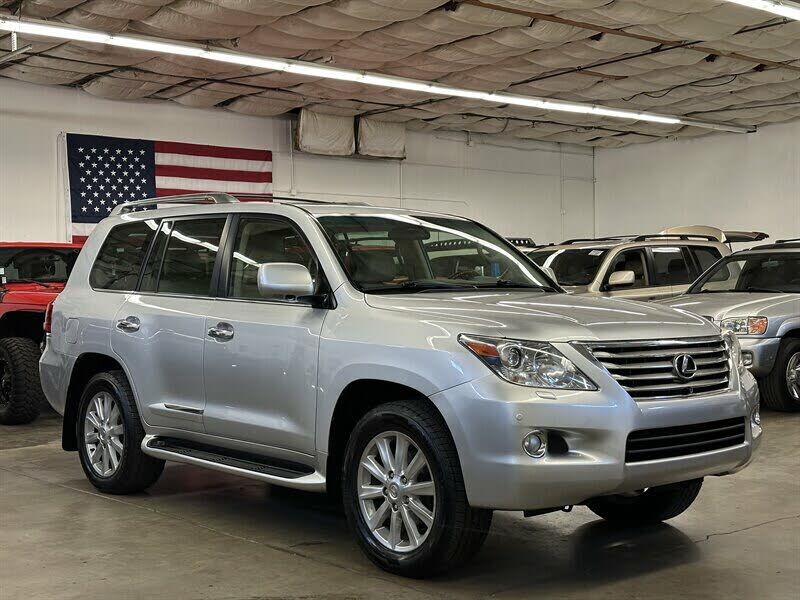 Lexus LX