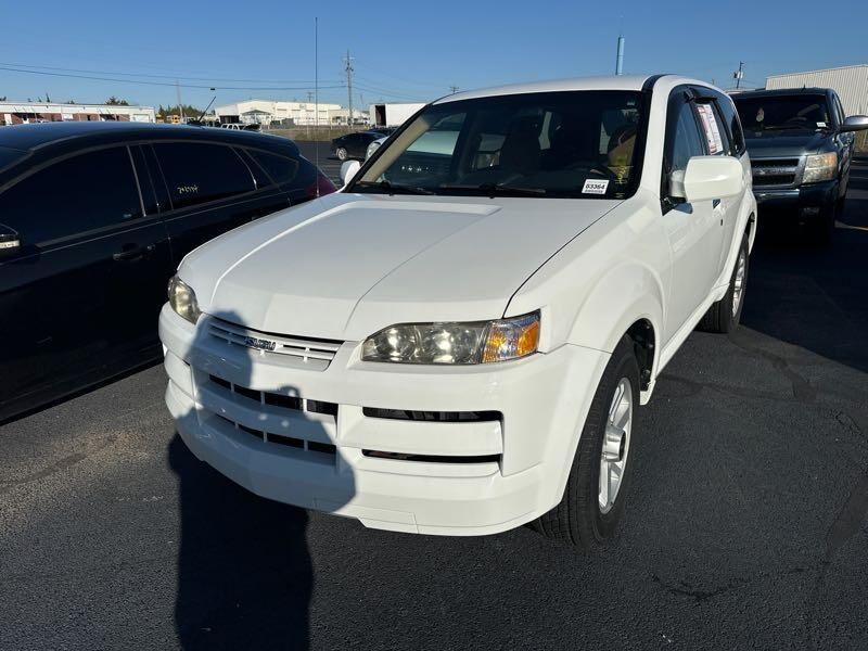 Isuzu Axiom