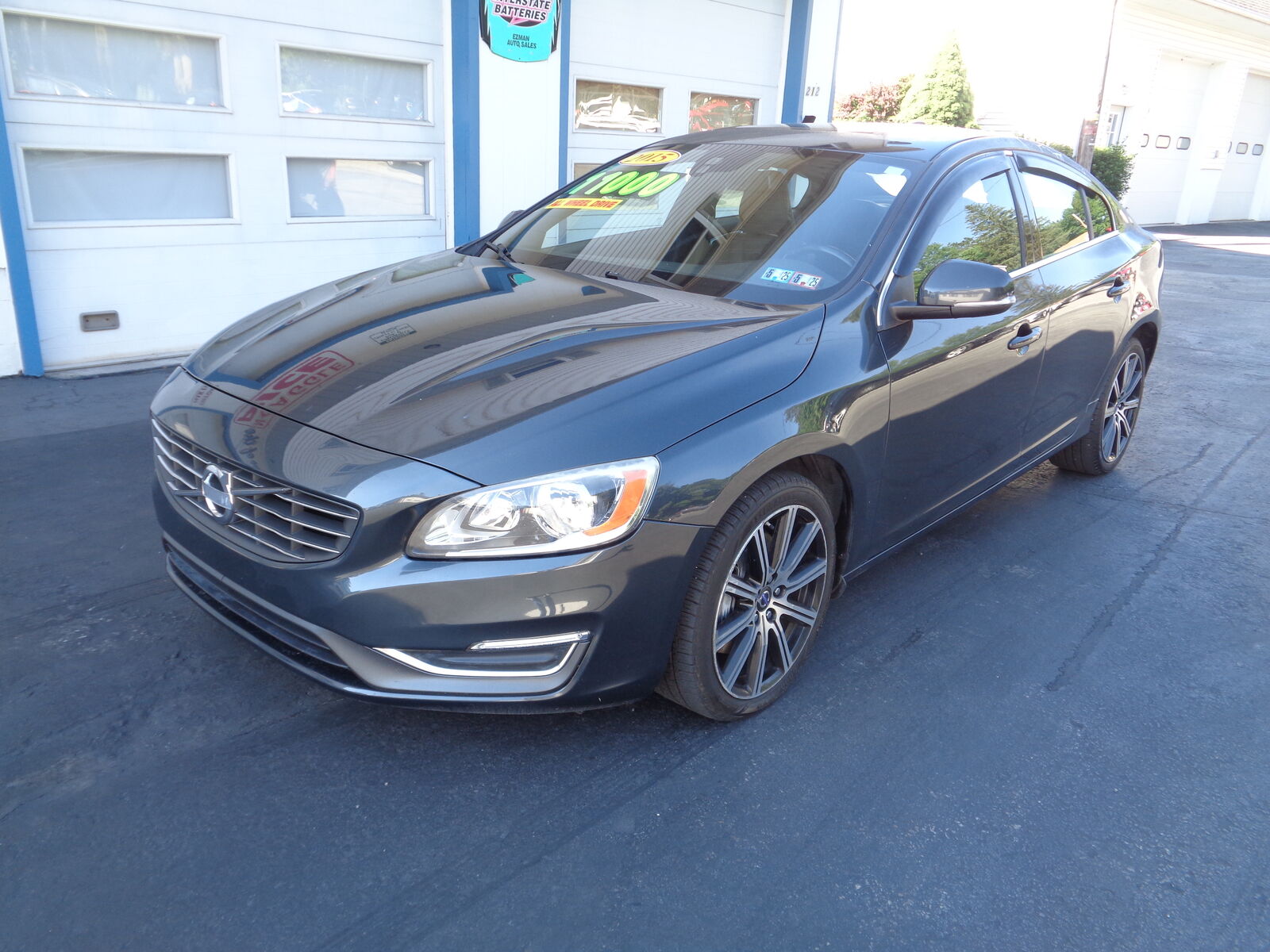 2015 VOLVO S60