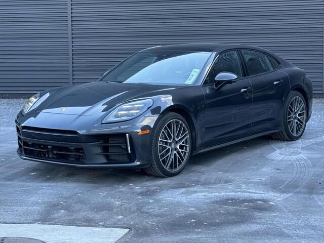 2024 PORSCHE Panamera