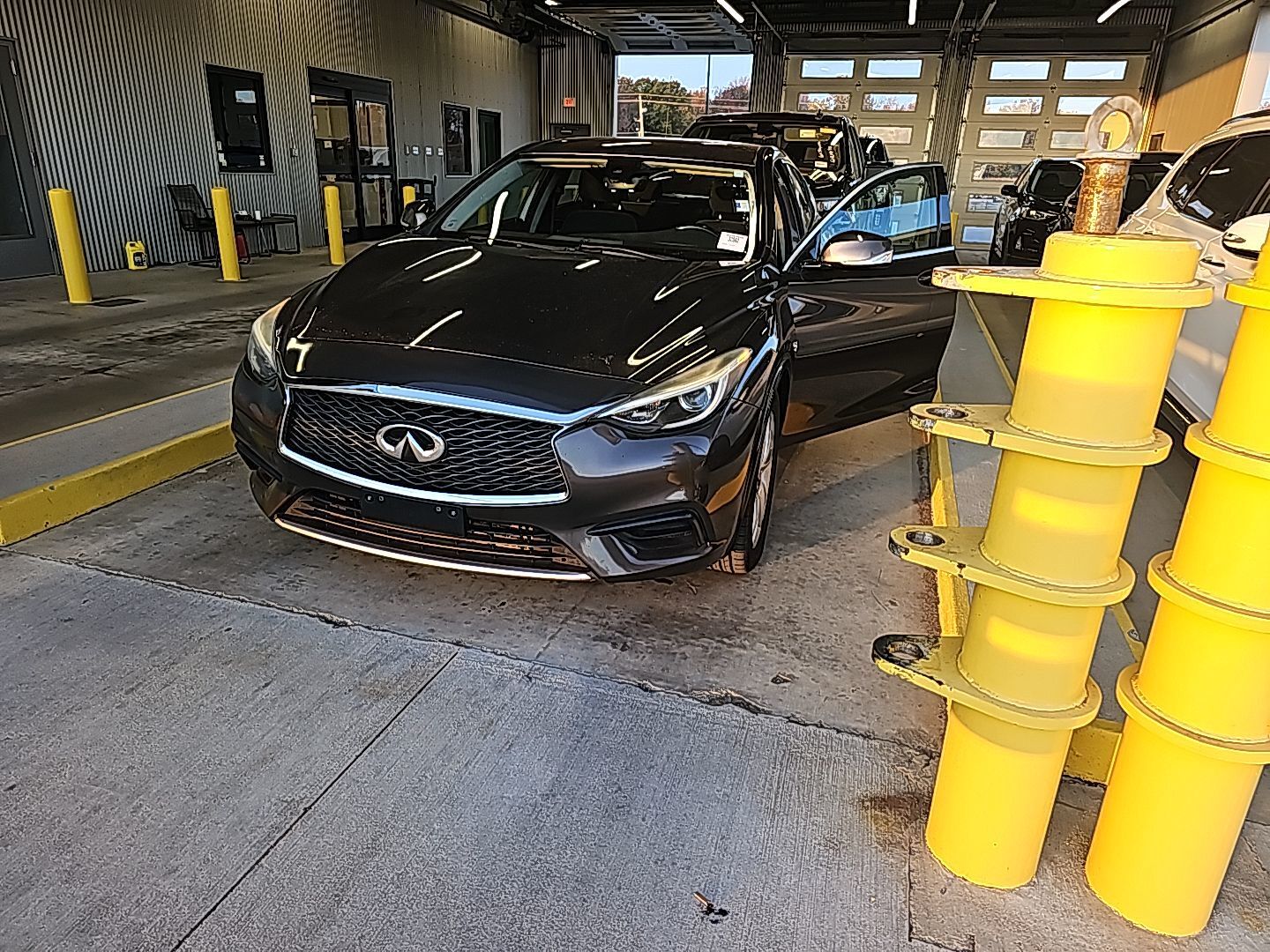 Infiniti QX30