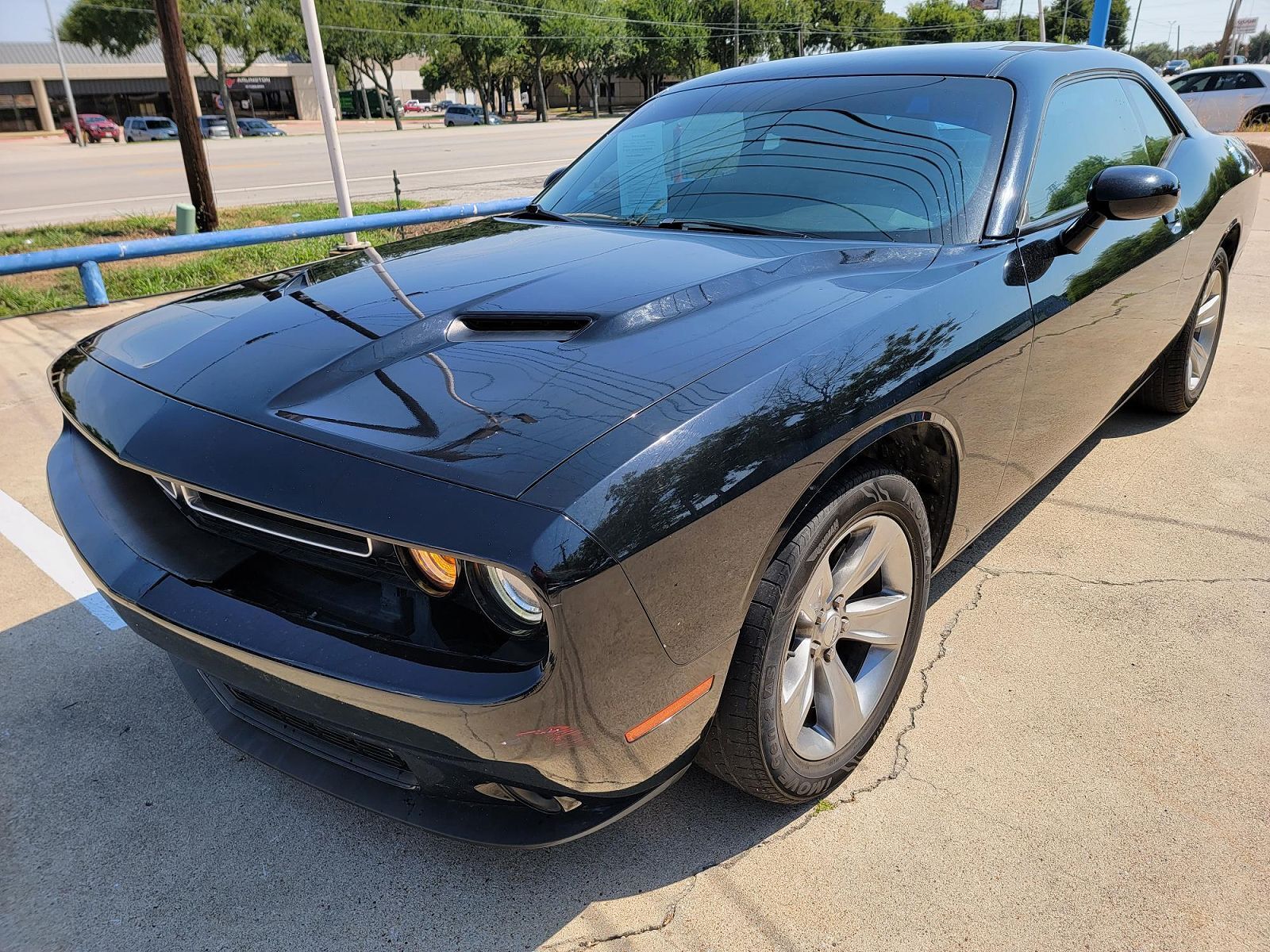 2017 DODGE Challenger