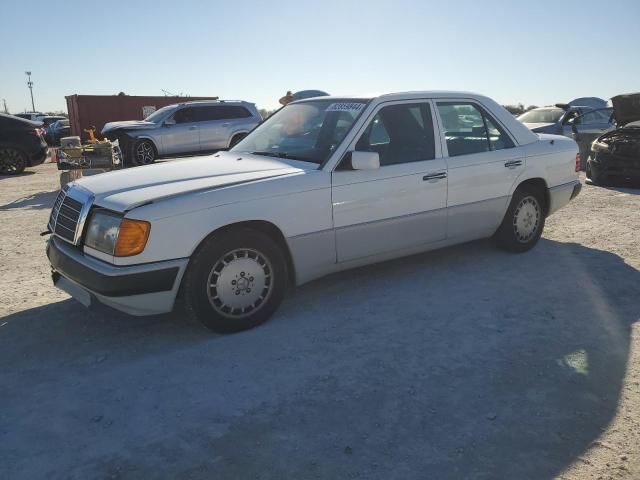 Mercedes-Benz 300