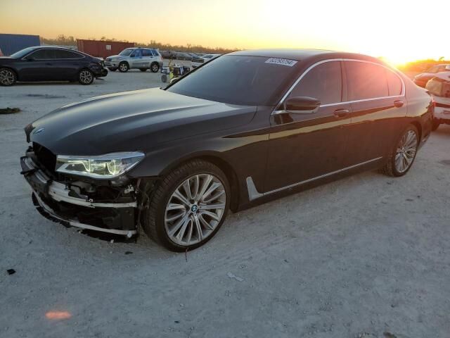 BMW 750i