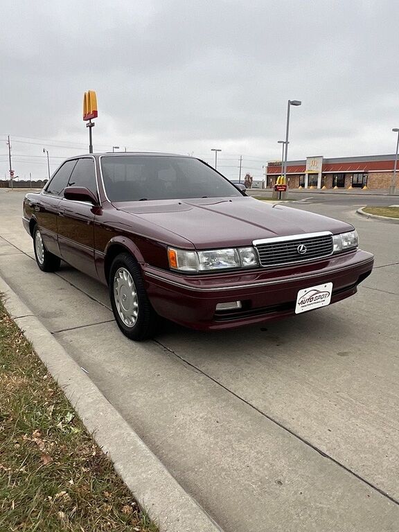 Lexus ES