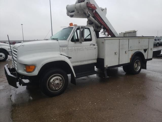 Ford F-800
