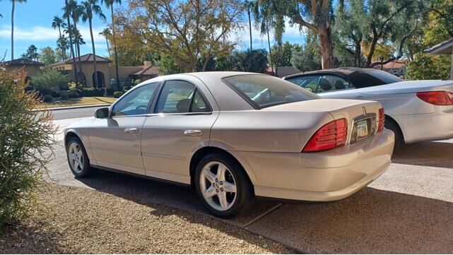 Lincoln LS