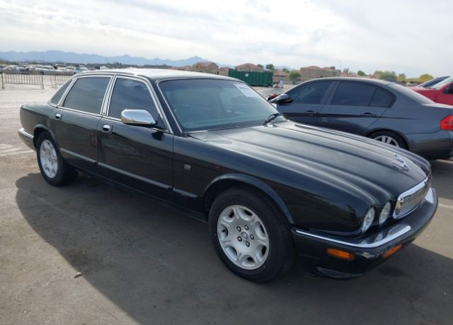 Jaguar XJ8