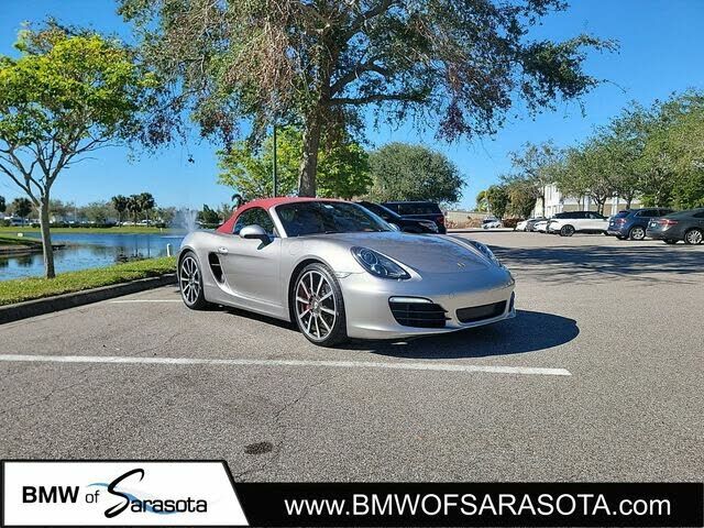 PORSCHE