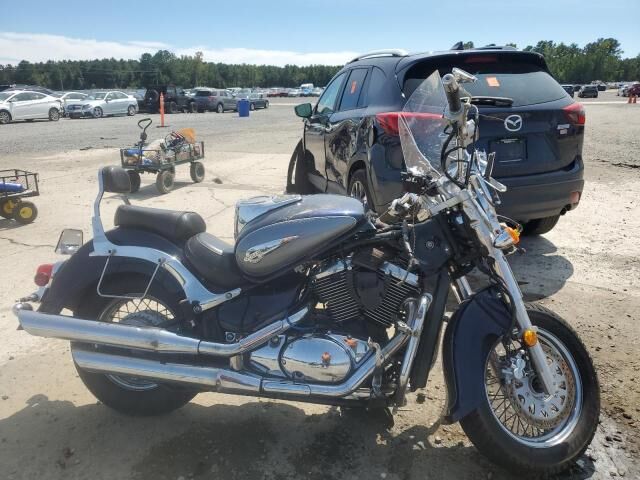 Suzuki VL800K