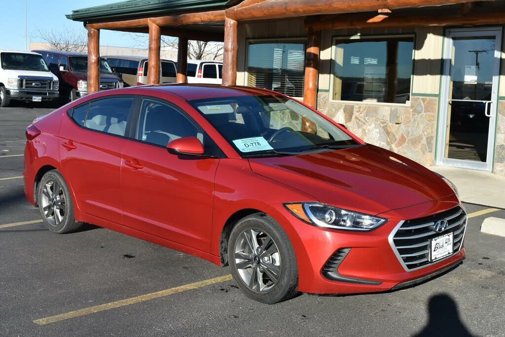 2018 HYUNDAI Elantra