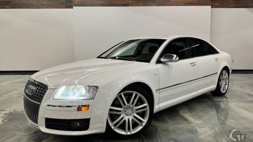 Audi S8