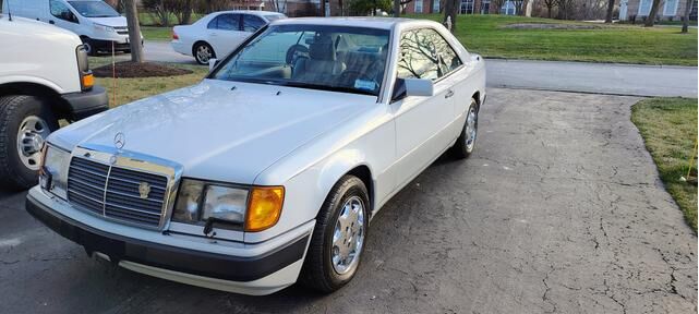 Mercedes-Benz 300