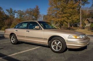 Ford Crown Victoria