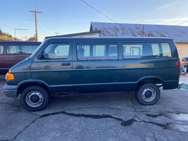 Dodge Ram Wagon