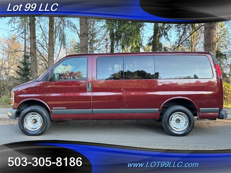 GMC Savana