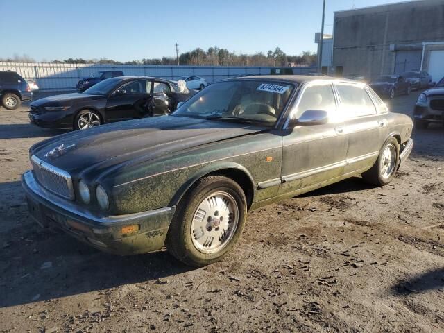 Jaguar Vanden Plas