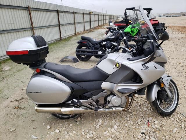 Honda NT700VA/NT700V