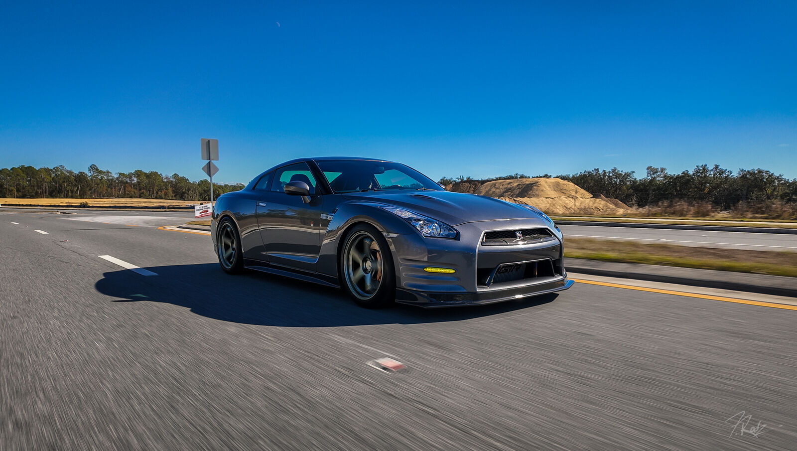 Nissan GT-R