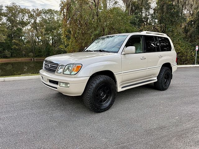 Lexus LX