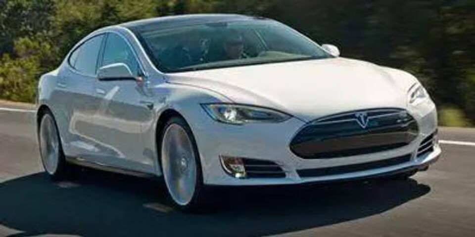 2016 TESLA Model S
