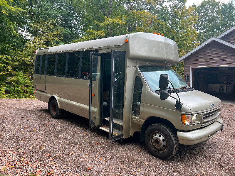 Ford E-450