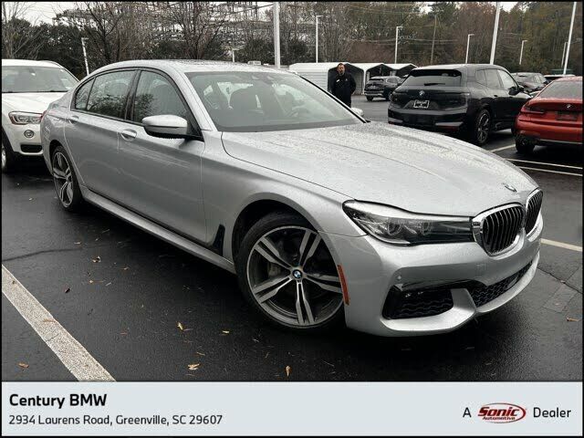 BMW 740i