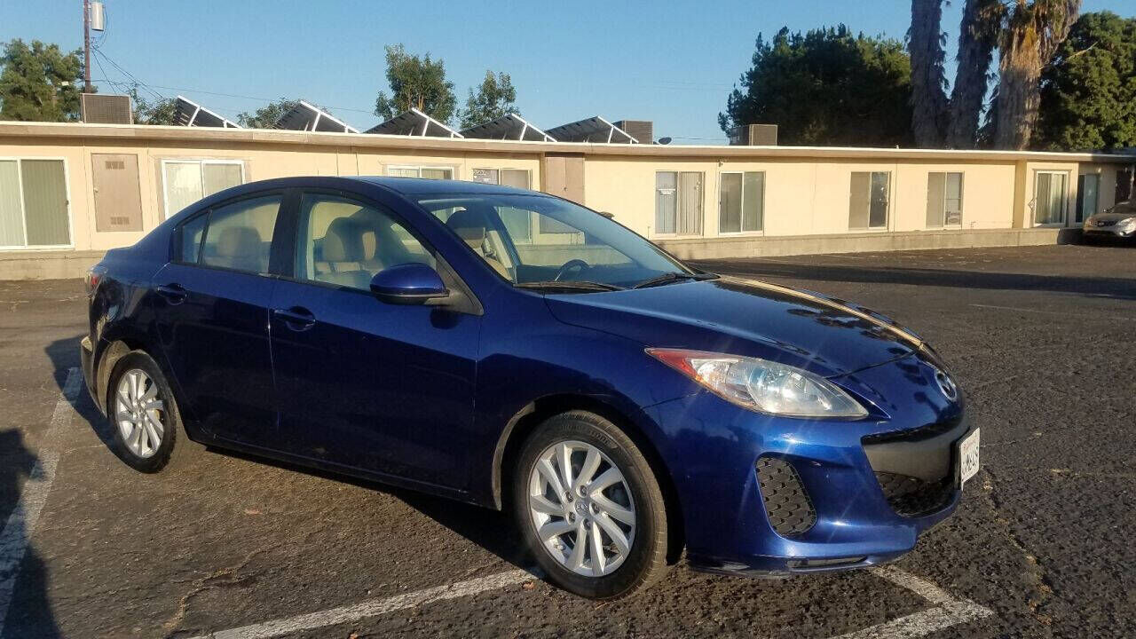 2012 MAZDA Mazda3