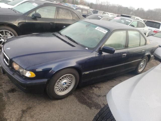 BMW 740i