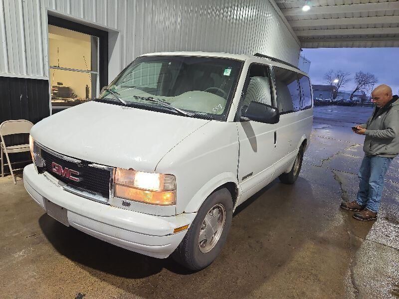 GMC Safari
