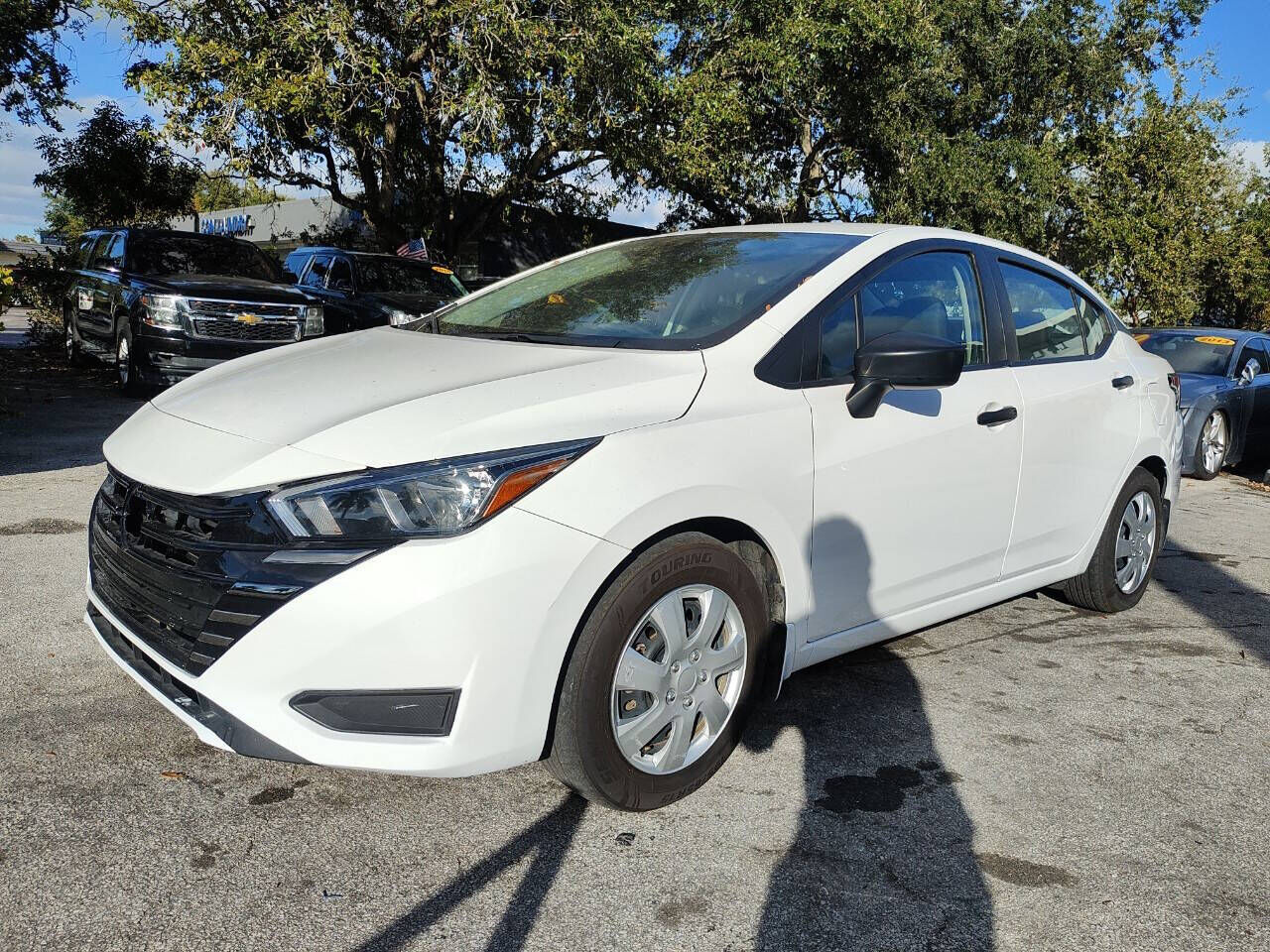 2023 NISSAN Versa
