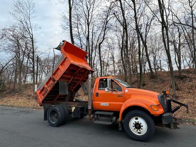 Ford F-750
