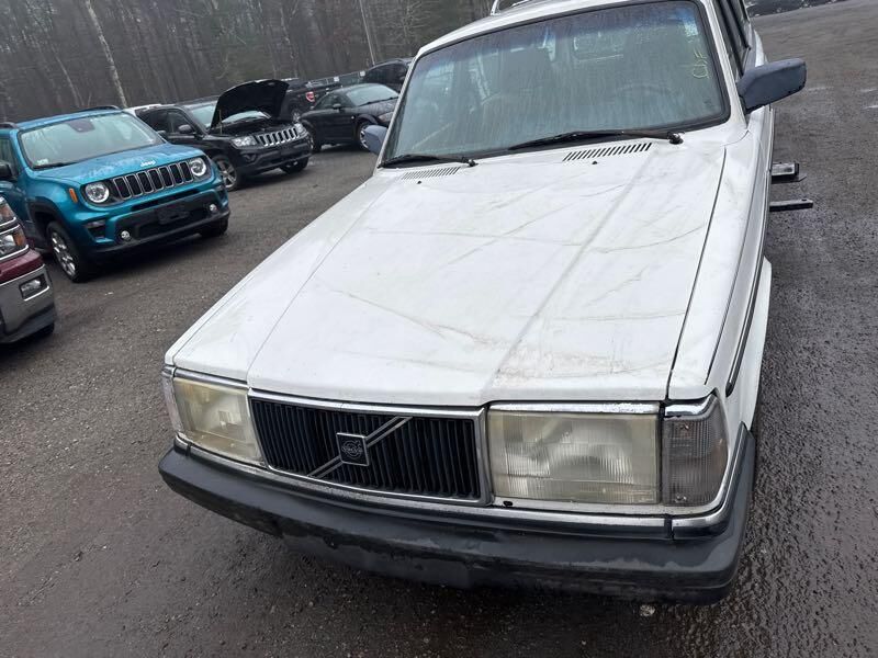 Volvo 240 Series