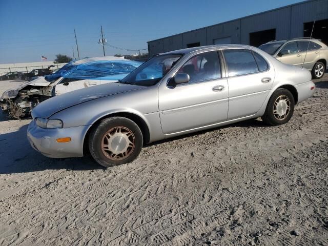 Infiniti J30