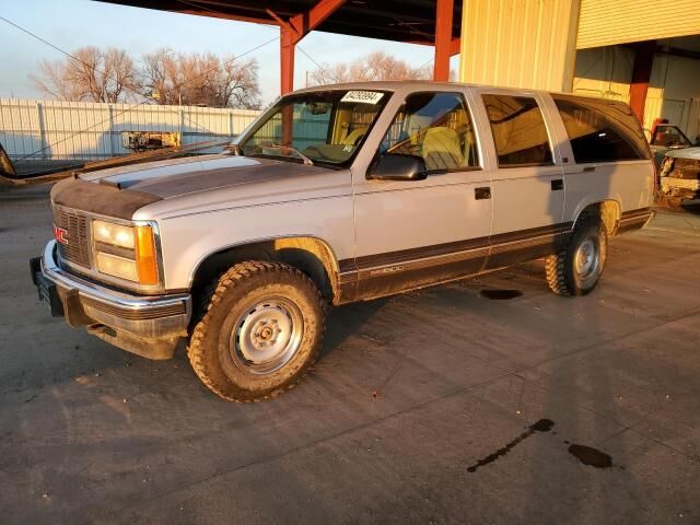 GMC Suburban